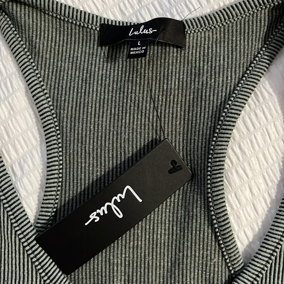 Lulus sage green ribbed sleeveless maxi dress. Size large. New with tags - Picture 4 of 6